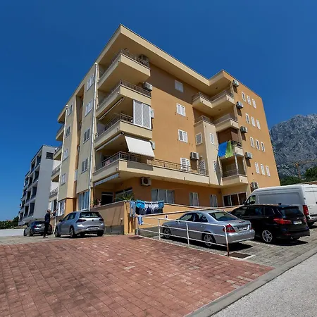 Mar Y Sol Makarska