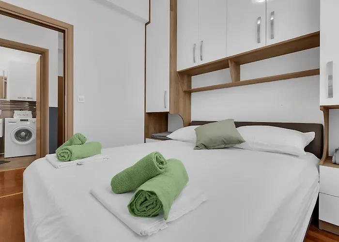 Mar Y Sol Apartment Makarska