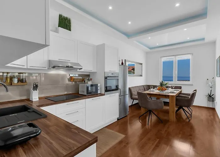 Mar Y Sol Apartment Makarska