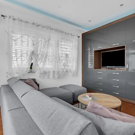 Mar Y Sol Apartment *